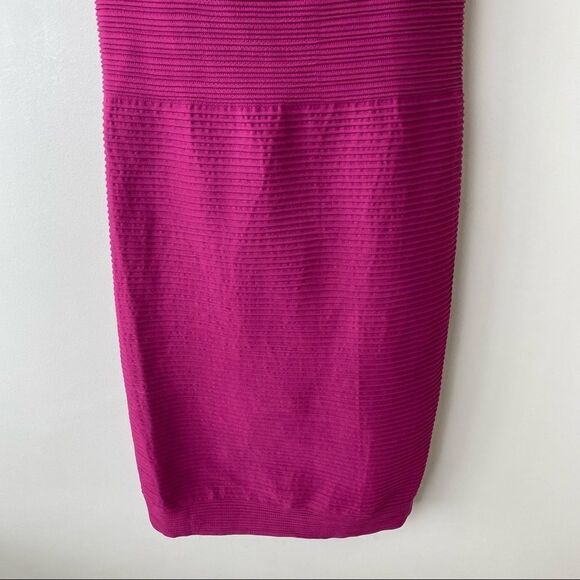 Bebe-Ribbed Deep Raspberry Party Mini Bodycon Dress (Medium/Large) - Picture 6 of 10